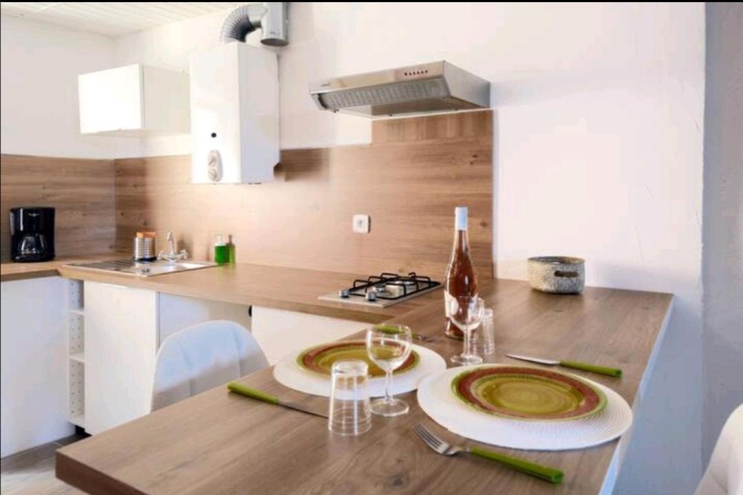 Studio Idealement Place, Calanques Et Centre Ville La Ciotat Exterior foto